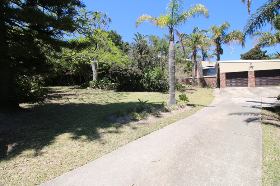 3 Bedroom Property for Sale in Beacon Bay North Eastern Cape